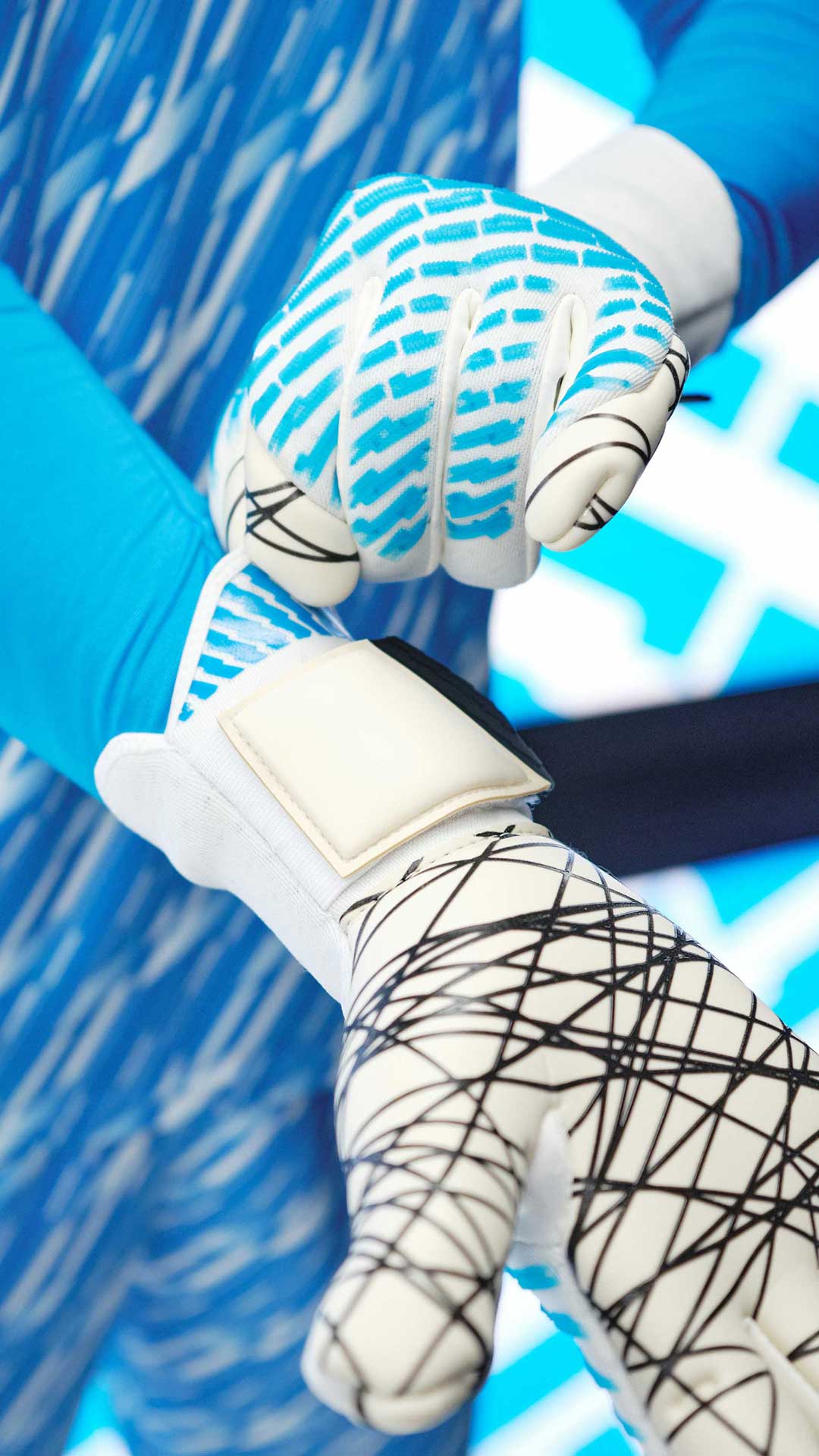 Progressive Goalkeeper Bundle cyan/white