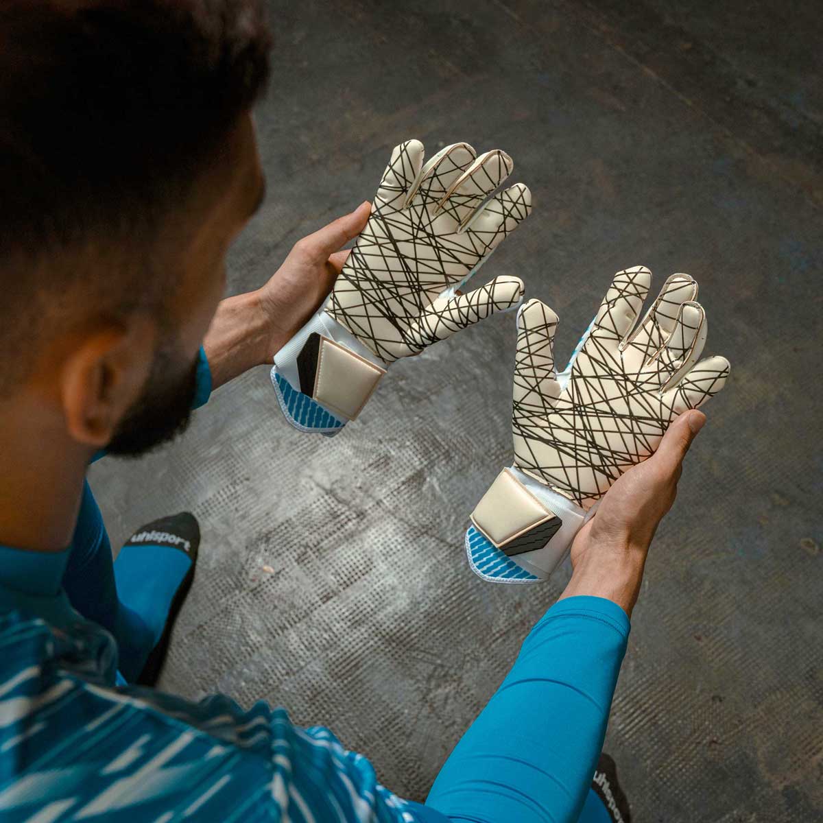 Progressive Goalkeeper Bundle cyan/white