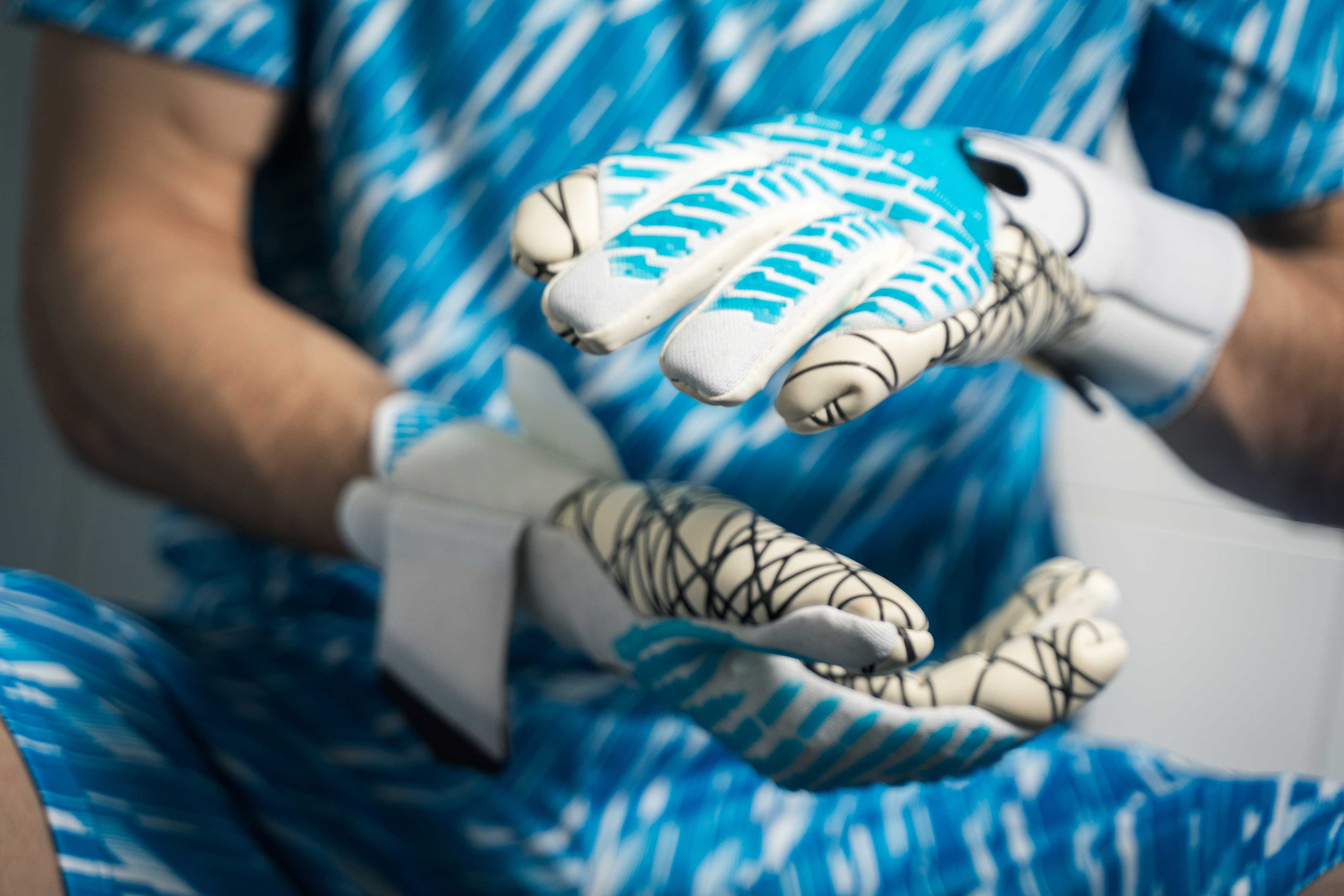 Progressive Goalkeeper Bundle cyan/white
